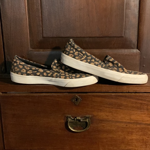 Women’s Leopard print Keds slip ons size 11 - Picture 3 of 5